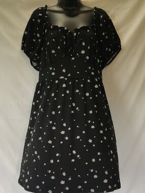92 polyester 8 spandex dress Berry sleeveless fit & flare dress LARGE
